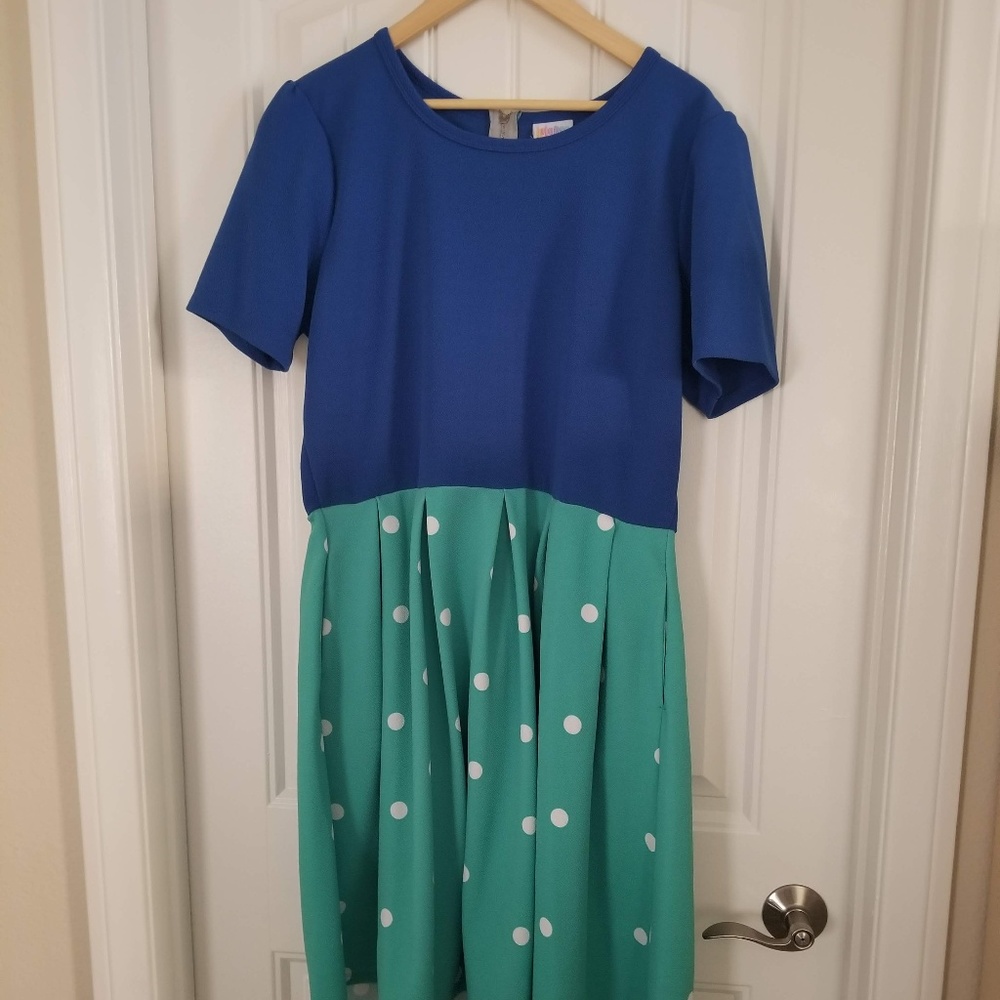 3XL Amelia - Lularoe - Blue & Teal w/ Polka Dots